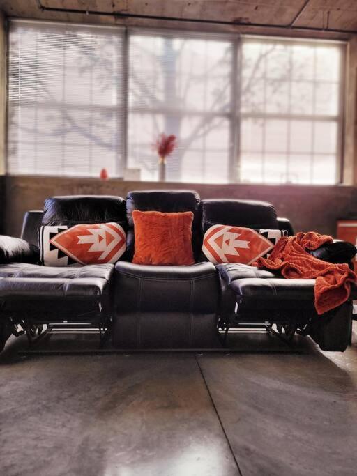 Staycation City Loft Free Gated Parking Saint Louis Exteriör bild